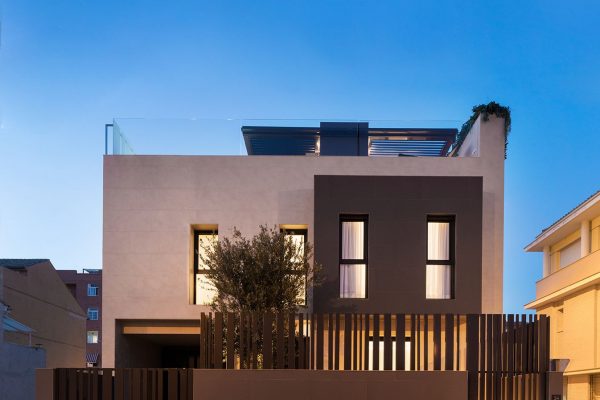 A&V HOUSE | Tormosil Construye